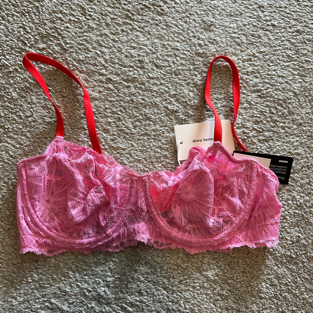 NWT Dora Larsen Vita Lace Bra sz 36C